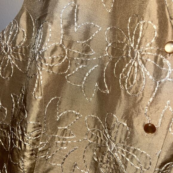 Silk Land Womens Embroidered Sleeveless Button up 10 Floral Classic Quiet Luxury - Picture 2 of 10